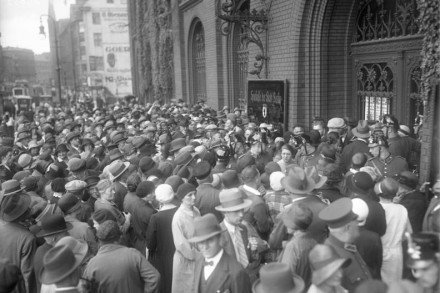 Corrida bancaria en Berlín, el 13 de Julio de 1931. Fuente: Wikipedia.